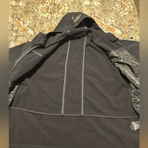 NWOT Helly Hansen Softshell Jacket - Picture 6 of 7